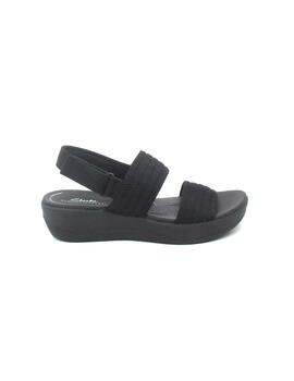 Sandalia Clarks ARLA STROLL negro para mujer